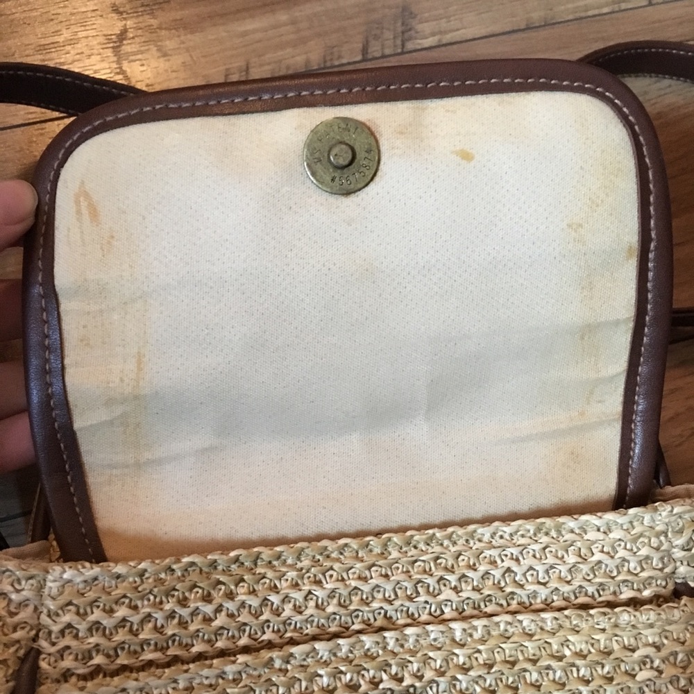 ❗️SOLD❗️ Vintage 90s/Y2K Straw Crossbody Purse - Picture 5 of 8